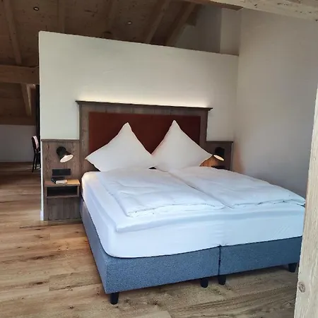 Chiemseehof Apartment *