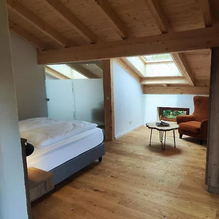 Chiemseehof Apartment *